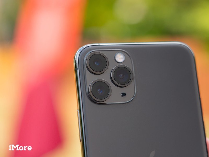 گوشی موبایل ایفون 10-The iPhone is a line of smartphones designed and marketed by Apple Inc. that use Apple's iOS mobile operating system. The first-generation iPhone was announced by former Apple CEO Steve Jobs on January 9, 2007. Since then Apple has annually released new iPhone models and iOS upd ...